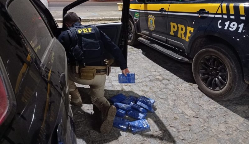 PRF apreende 13kg de cocaína na BR-101, em Nossa Senhora do Socorro