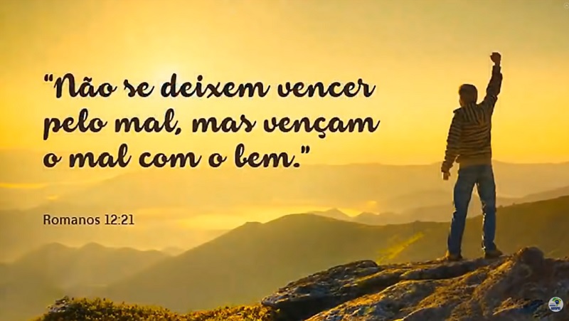 Apresentemo-nos ante a sua face com louvores, e celebremo-lo com salmos.  Salmos 95:2