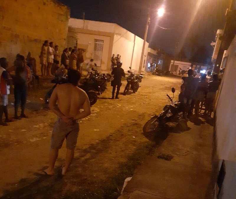 Mulher é executada a tiros dentro de casa em Itabaiana
