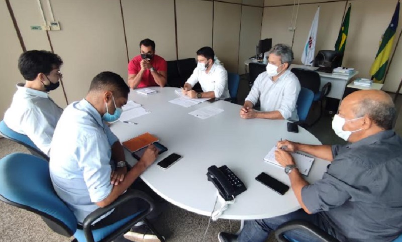 Prefeitura de Laranjeiras e FUNASA detalham convênios para abastecimento d’água