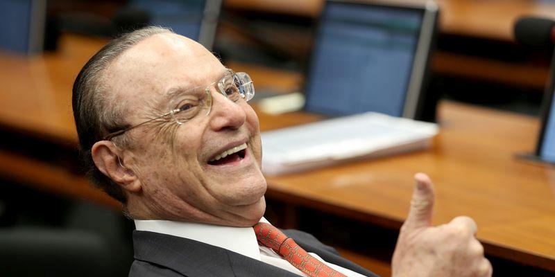 Paulo Maluf está internado com covid-19