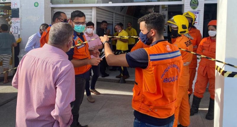 Defesa Civil de Aracaju evacua prédio no Centro e tranquiliza comerciantes