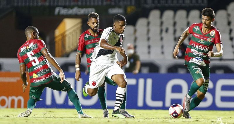 Vasco enfrenta Portuguesa buscando a liderança do Campeonato Carioca