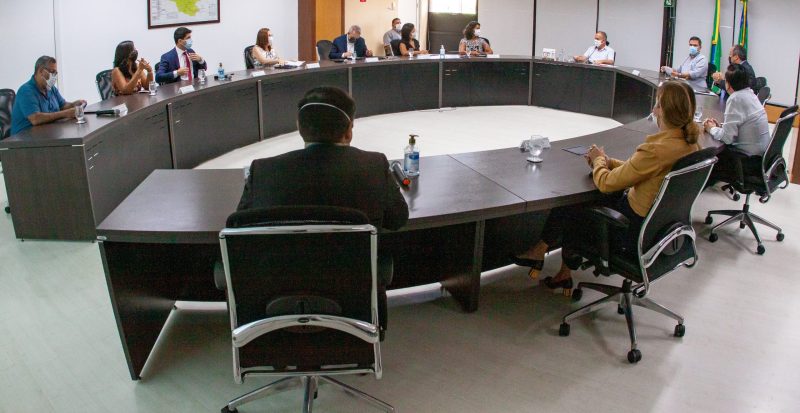 Governo mantém volta às aulas dia 7 de Março e flexibiliza realização de eventos