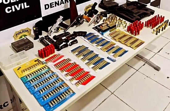 OPERAÇÃO REVEILLON SEM FOGOS: Suspeito de tráfico de munições e armas se entrega no Denarc
