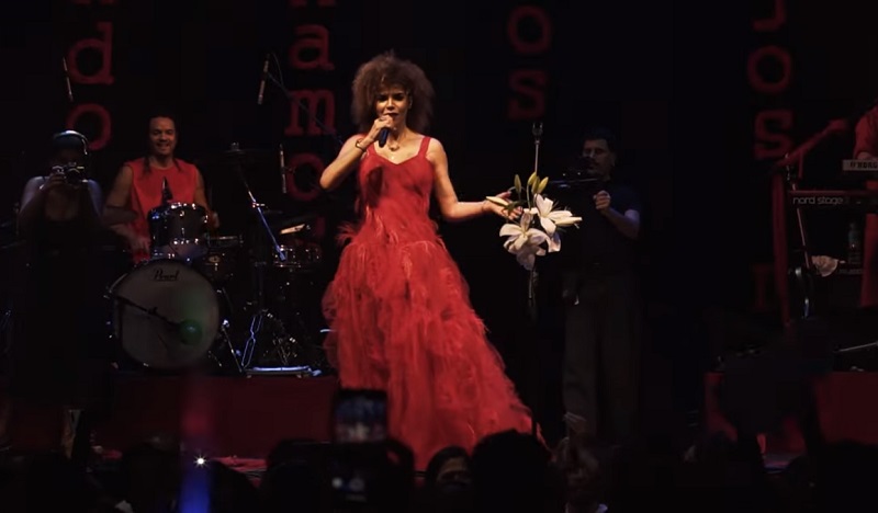 Vanessa da Mata está de volta a Aracaju com nova turnê neste sábado dia 26