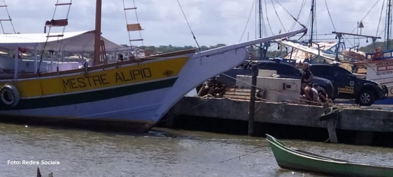 Polícia Federal apreende 1,3 toneladas de cocaína dentro de Scuna na Barra dos Coqueiros-SE