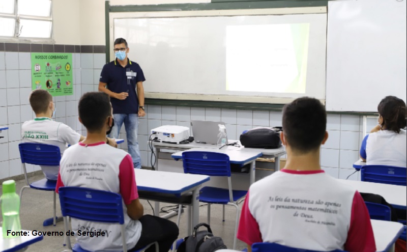 Cadastro reserva para contratação temporária de professores começa dia 07