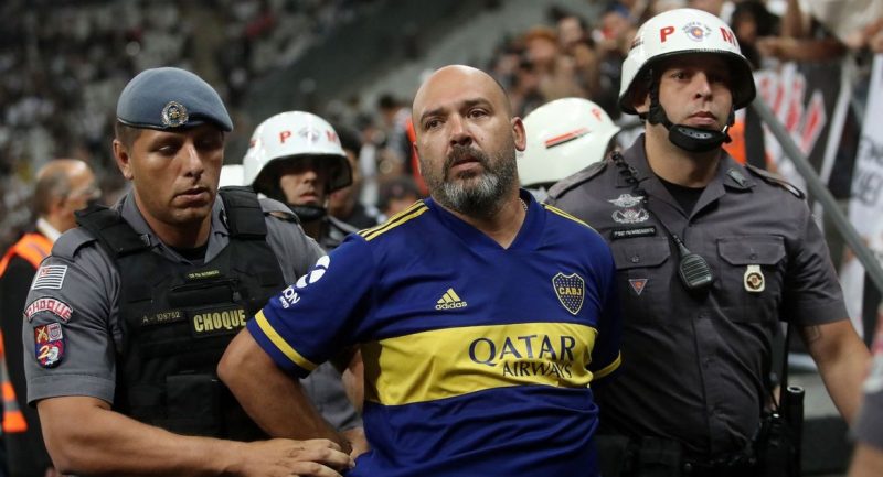 Detido por injúria racial, torcedor do Boca é solto após pagar fiança