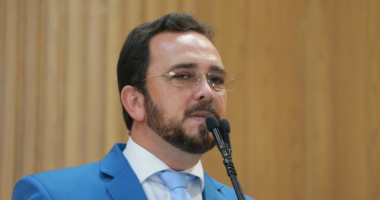 Fábio destaca PLs que tratam sobre transporte público