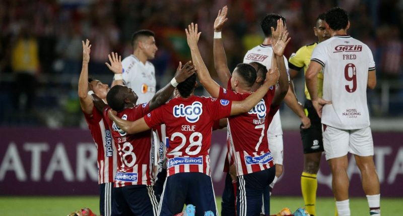 Fluminense joga mal e perde de 3 a 0 na Sul-Americana