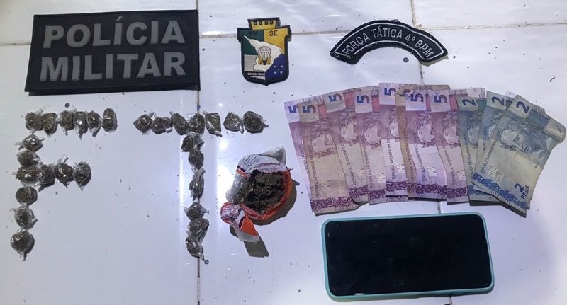 Polícia apreende sete papelotes de maconha no município de Canindé