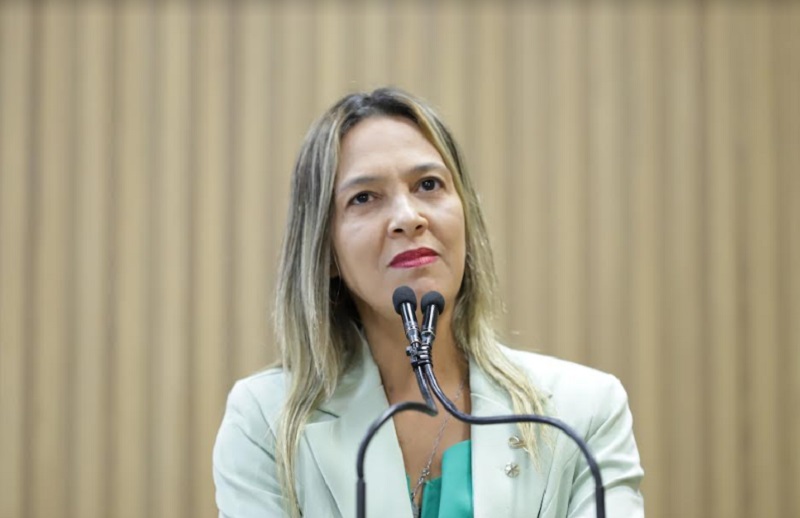 Sheyla Galba lamenta que câncer seja a terceira maior causa de morte entre os aracajuanos
