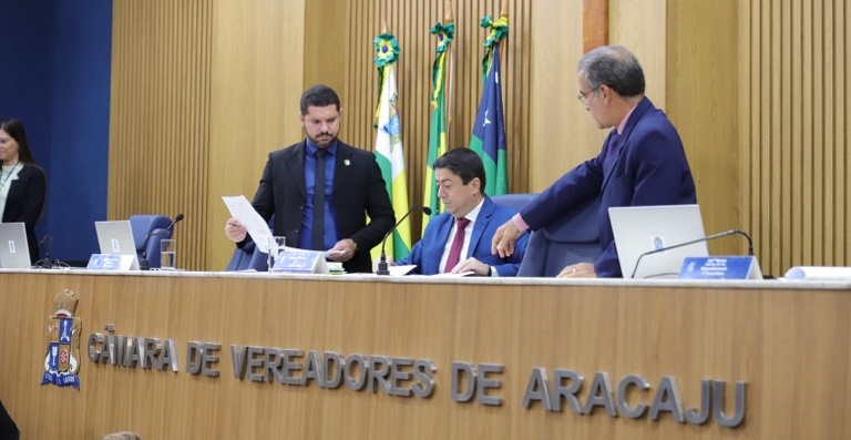 Fabiano Oliveira assume presidência da Câmara até o dia 7 de junho