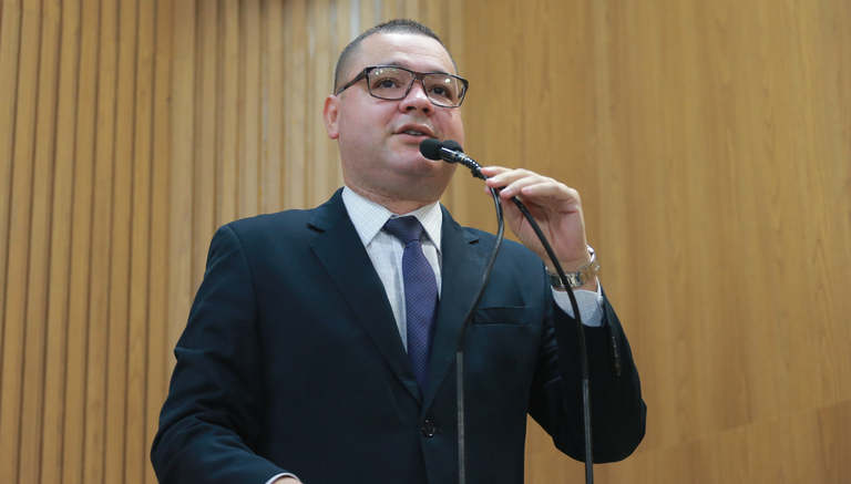 Eduardo Lima externa preocupação com a situação do transporte público de Aracaju