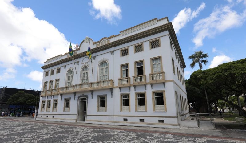 Elese realiza curso de informática básica