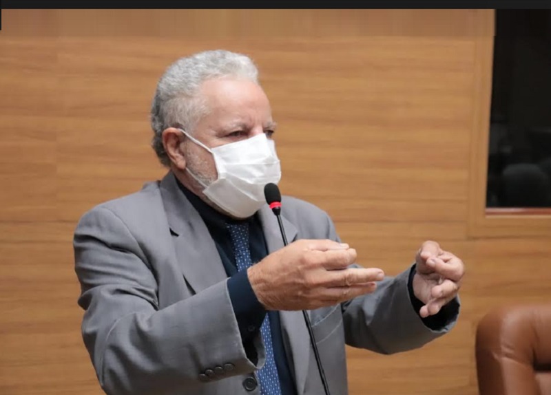 Gualberto quer que artistas entrem na campanha de vacinação contra a Covid-19