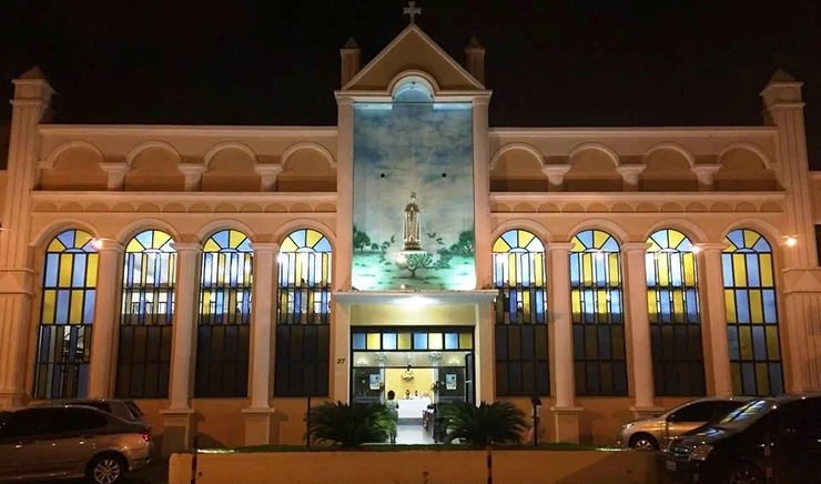 Feto é encontrado dentro de igreja em Aracaju
