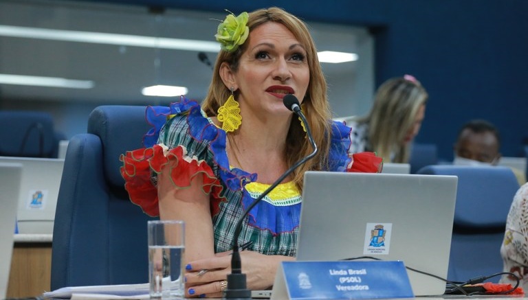 Linda Brasil manifesta repúdio aos casos de violência