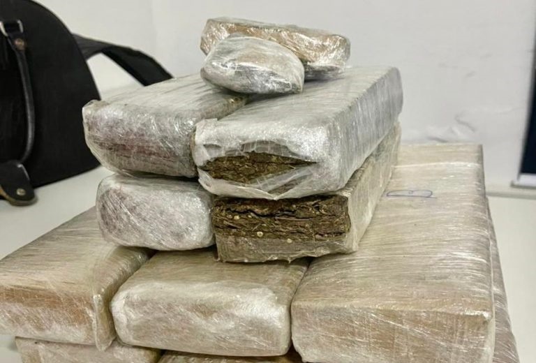 Casal que transportava drogas é preso no município de Estância