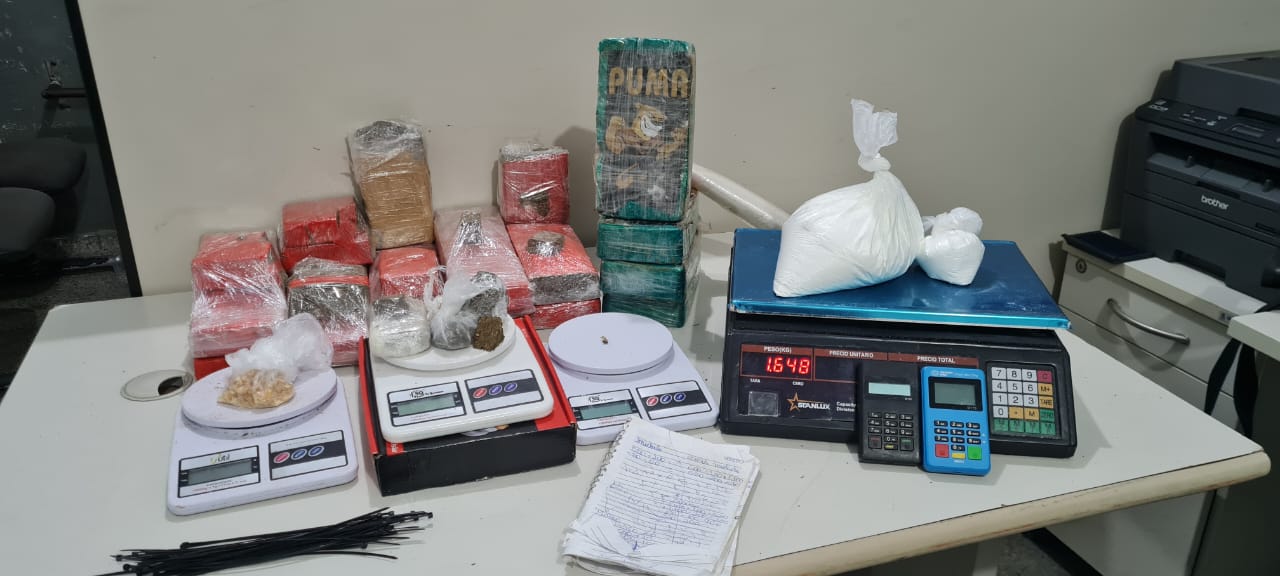 Polícia apreende mais de 12kg de drogas em Aracaju