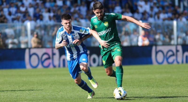 Cuiabá derrota o Avaí em Florianópolis e deixa o Z4