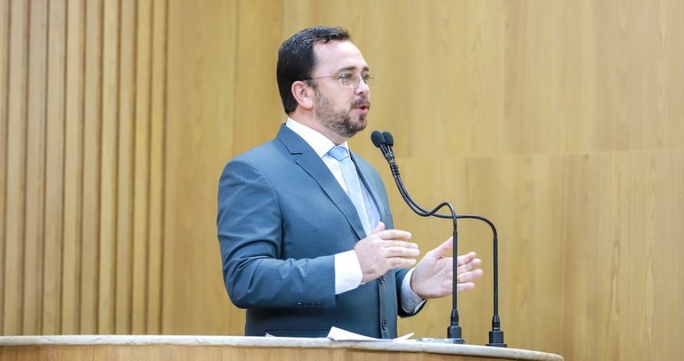 Fábio destaca ações do prefeito com relação ao transporte público