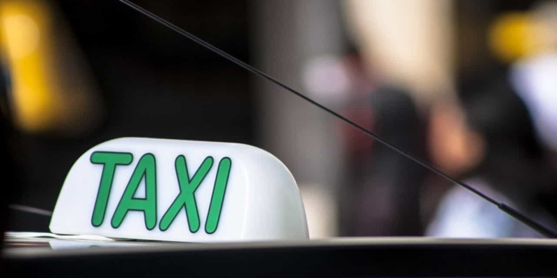 Auxílio Taxista começa a ser pago com parcela dobrada