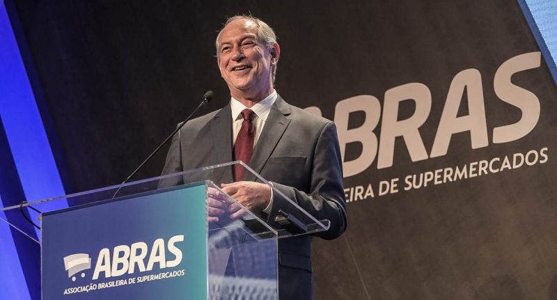 Ciro defende convergência estratégica em prol do desenvolvimento