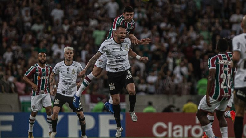 Copa do Brasil: Corinthians e Fluminense lutam por vaga na decisão