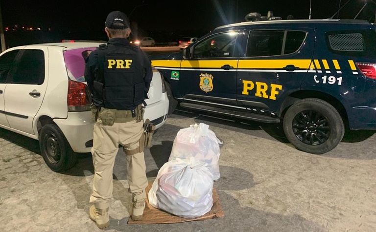 Quadrilha é presa pela PRF com mercadoria furtada