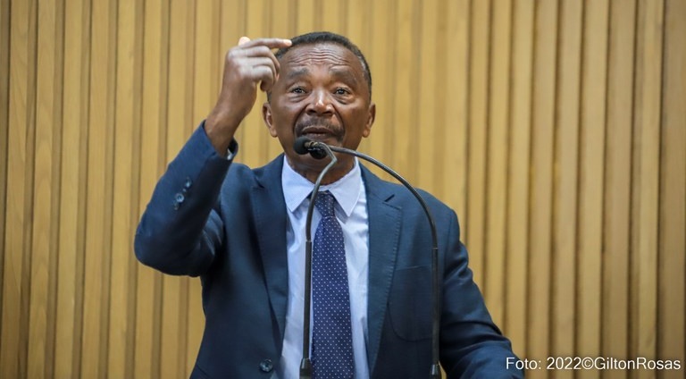 “É preciso reconhecer o piso salarial dos enfermeiros”, defende Dr. Manuel Marcos