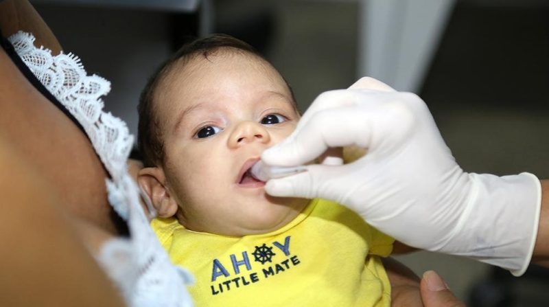 Vacinação contra pólio e covid-19 estará disponível nos shoppings neste sábado, 8