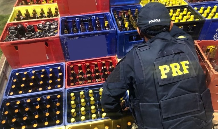 PRF apreende mercadoria sem nota fiscal no município de Estância