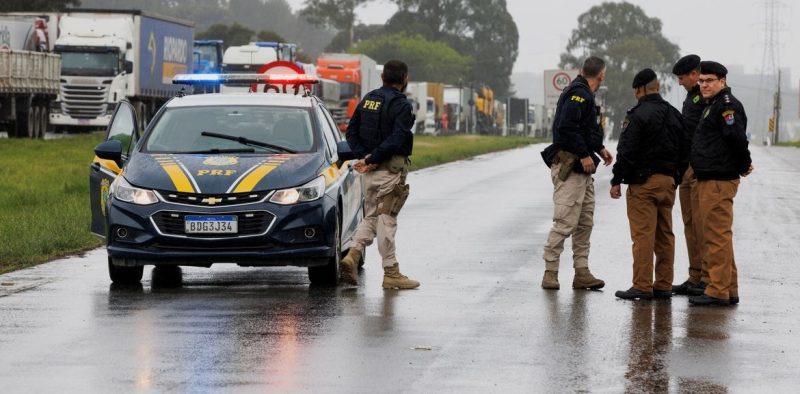 PRF ainda registra bloqueios de rodovias em ao menos sete estados