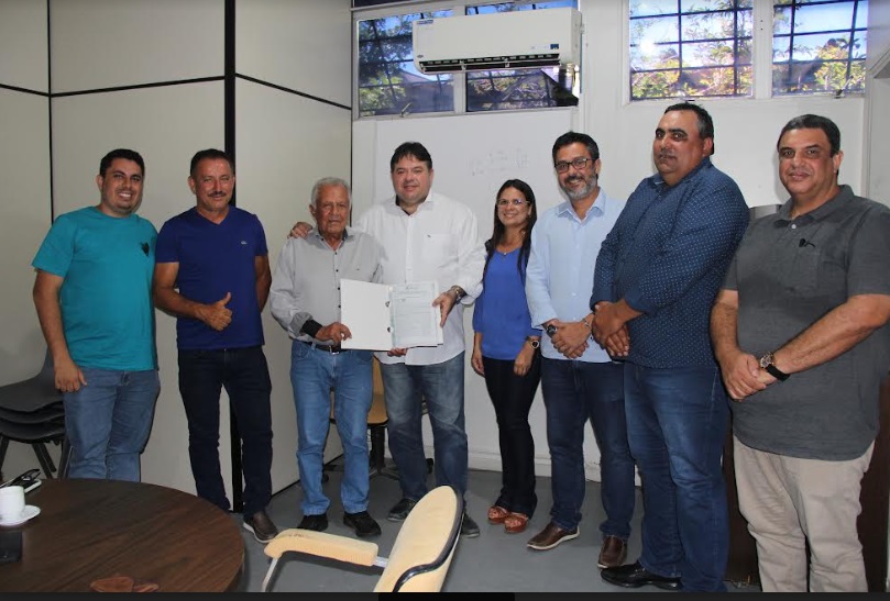 Codise recebe terreno para estruturação de um Núcleo Industrial e de Serviços, em Macambira/SE