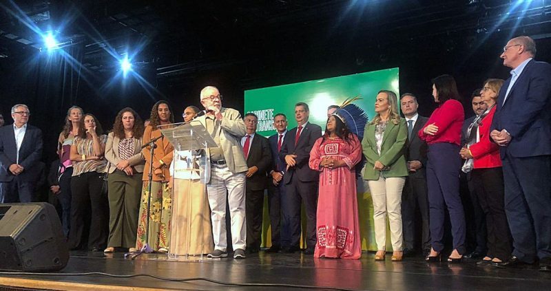 Presidente eleito anuncia últimos 16 ministros do novo governo