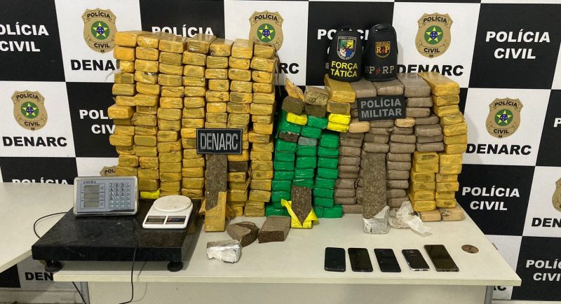 Operação conjunta Denarc, 5BPM, RP apreende 217kg de drogas em Carmópolis