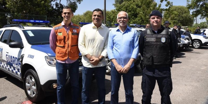 Prefeito Edvaldo entrega 45 novas viaturas para a Guarda Municipal e Defesa Civil