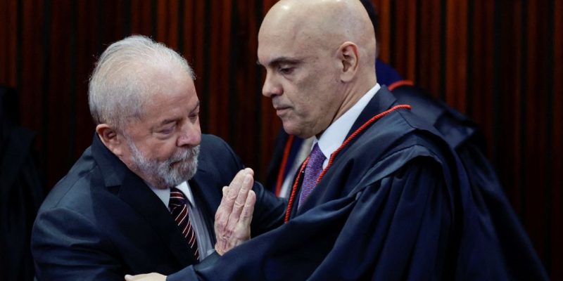 Lula e Alckmin são diplomados no TSE