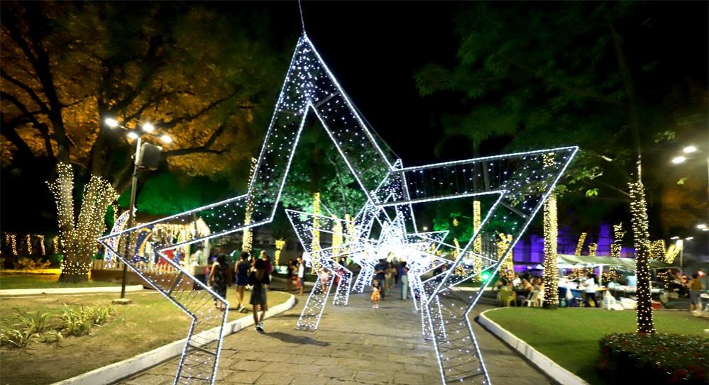 Natal Iluminado: encantos e segurança garantem diversão das famílias