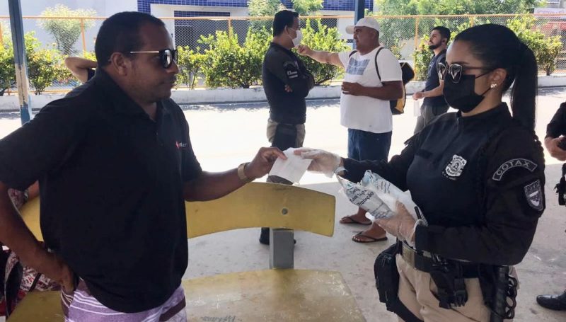 Campanha de conscientização sobre o uso da máscara continua no Terminal Atalaia