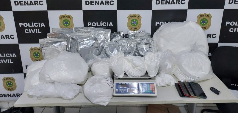 Suspeito é preso com 66kg de substâncias usadas na produção de entorpecentes