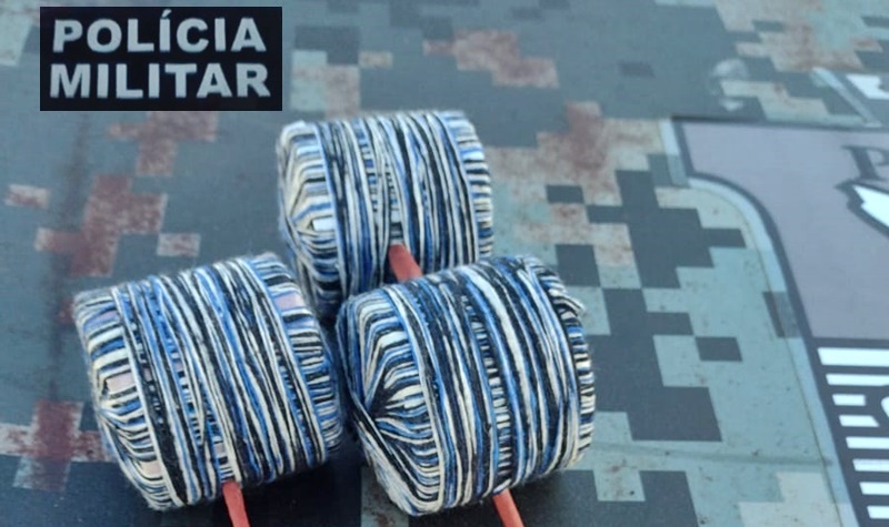 Polícia conduz dois torcedores à delegacia por porte de explosivos artesanais