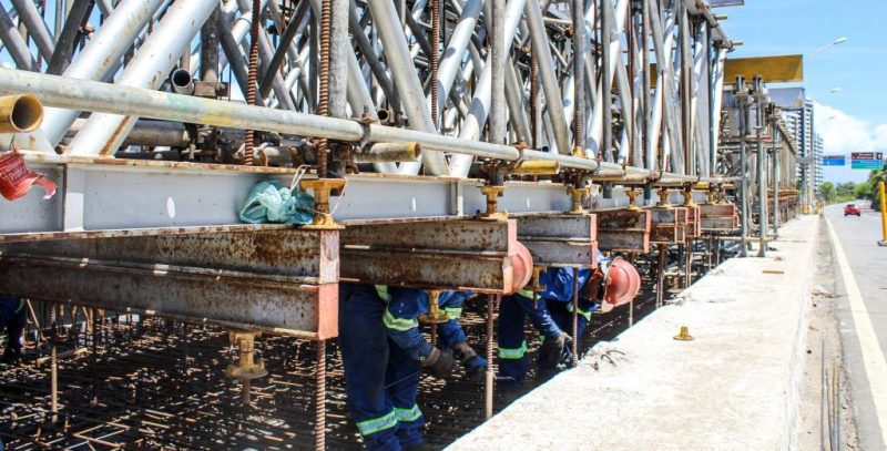 PMA realiza nova etapa de concretagem na ponte Juscelino Kubitschek