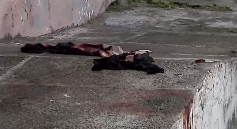 Homem é assassinado a facadas porque colocou lata de cerveja em cima de carro