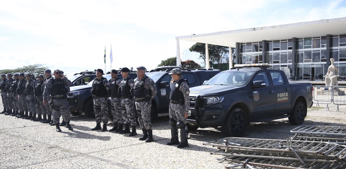 Governo federal estuda pacote de mudanças legais na segurança do DF