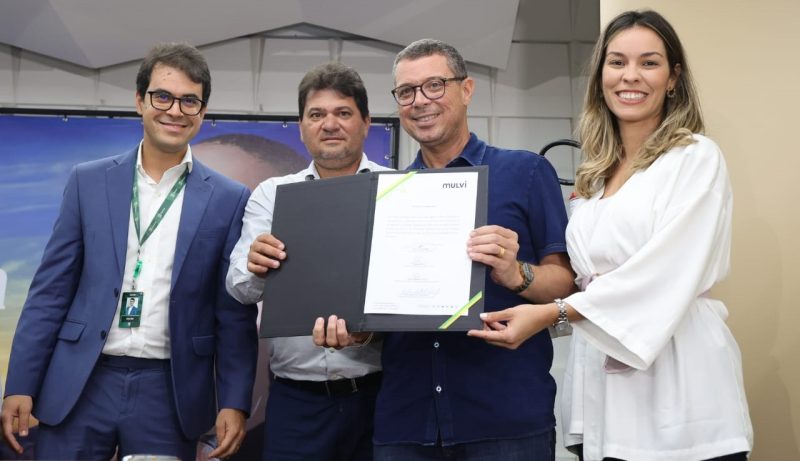 Fábio Mitidieri anuncia R$2,3 milhões para times de futebol feminino e masculino