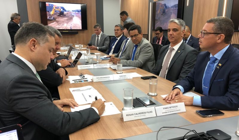 Em Brasília, Fábio Mitidieri busca investimentos para agricultura e rodovias