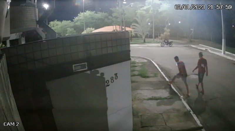 Polícia divulga imagens de autores de roubo de veículo na Zona Sul de Aracaju – VEJA O VÍDEO